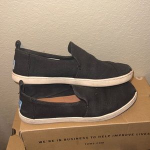 Tom’s Navy Blue shoes